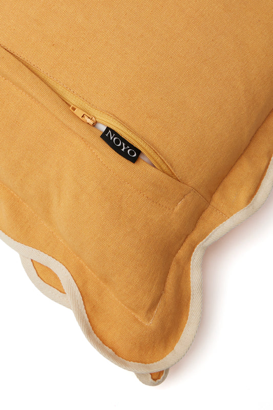 Cushion cover with arched flanges