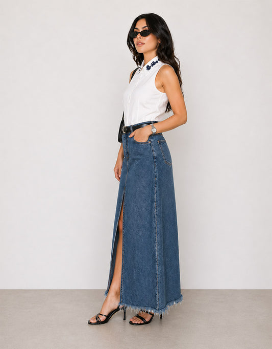 Embellished Collar Sleeveless Button-Down Blouse