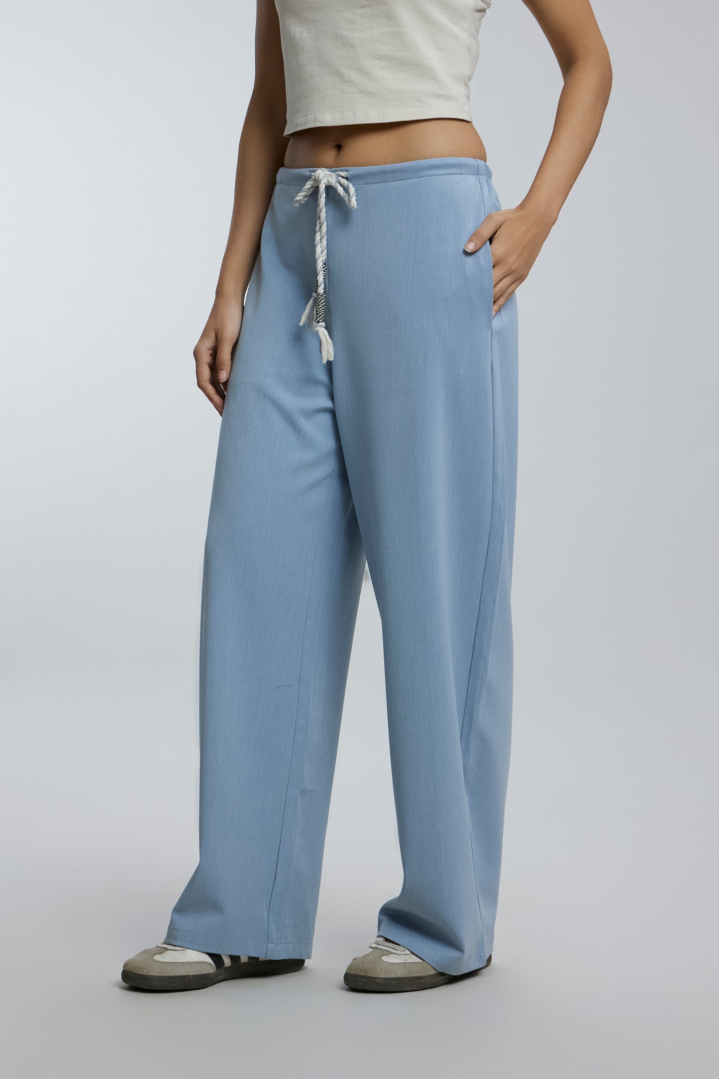 Loose Pants with Smart Strings