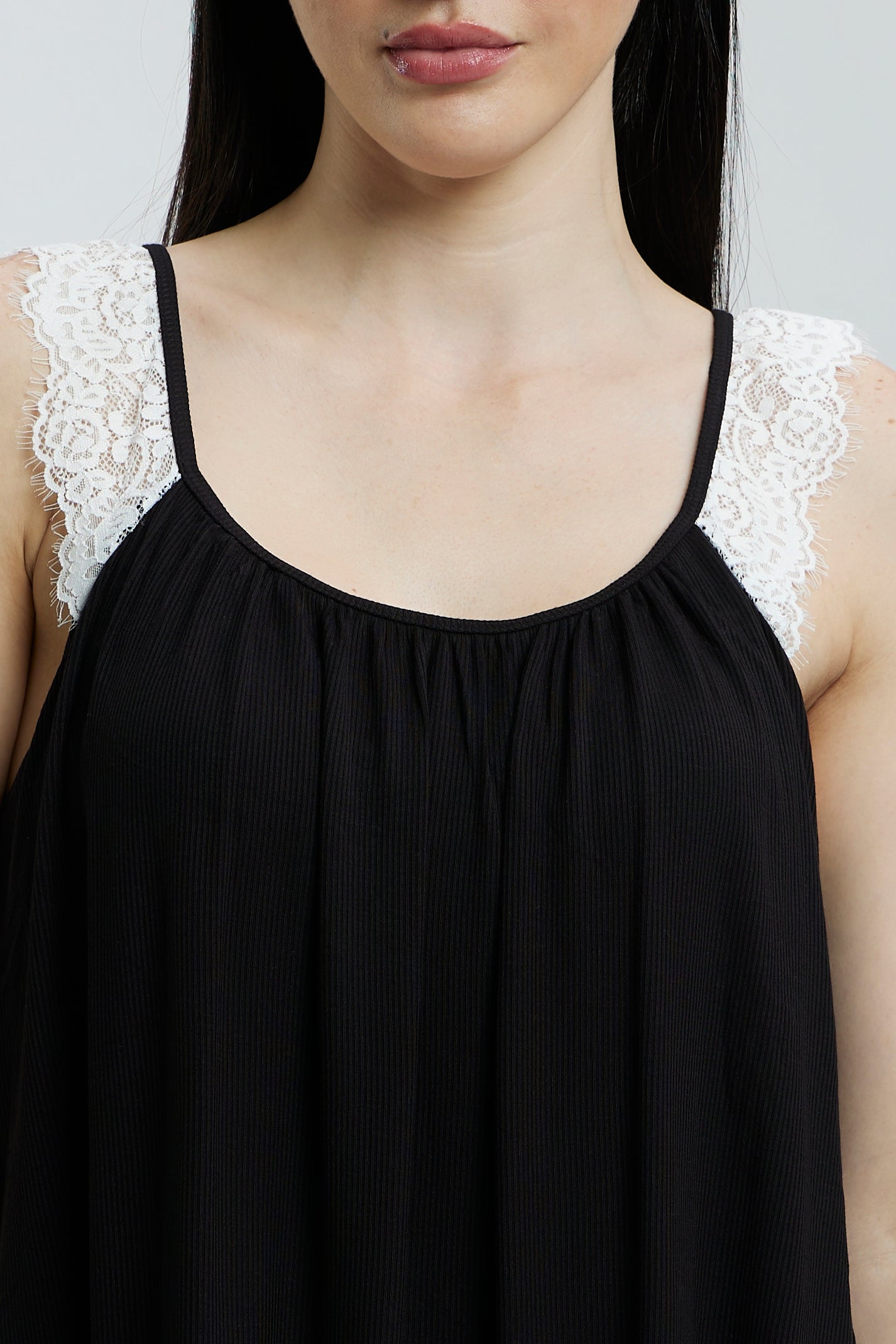 Stretchable paded Lace Nightsuit