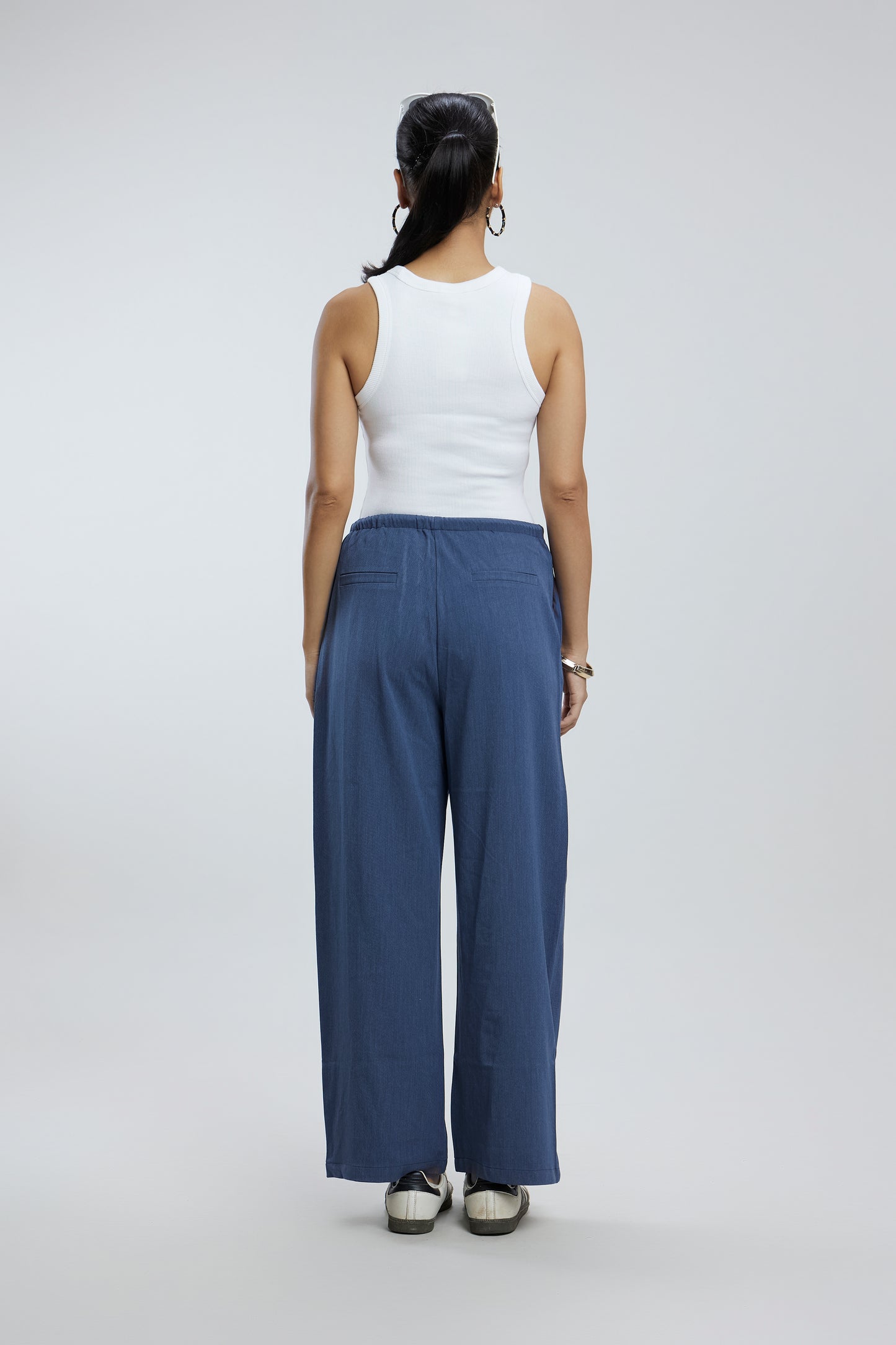 Loose Pants with Smart Strings