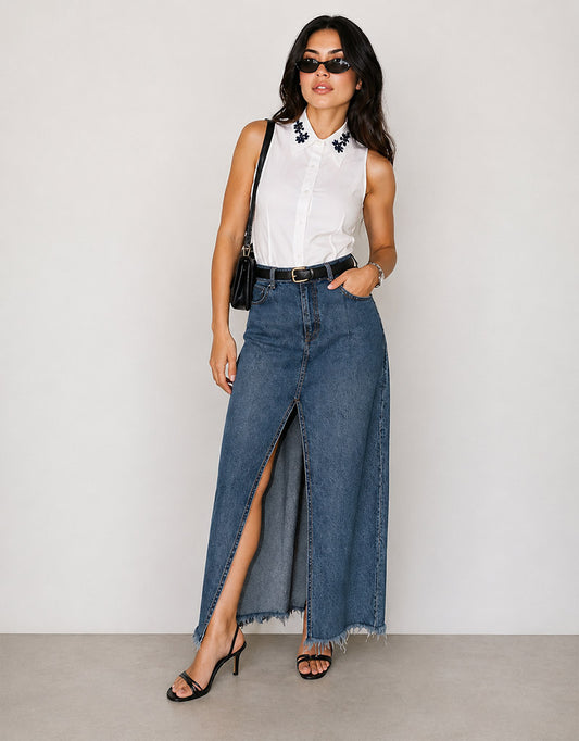 Embellished Collar Sleeveless Button-Down Blouse