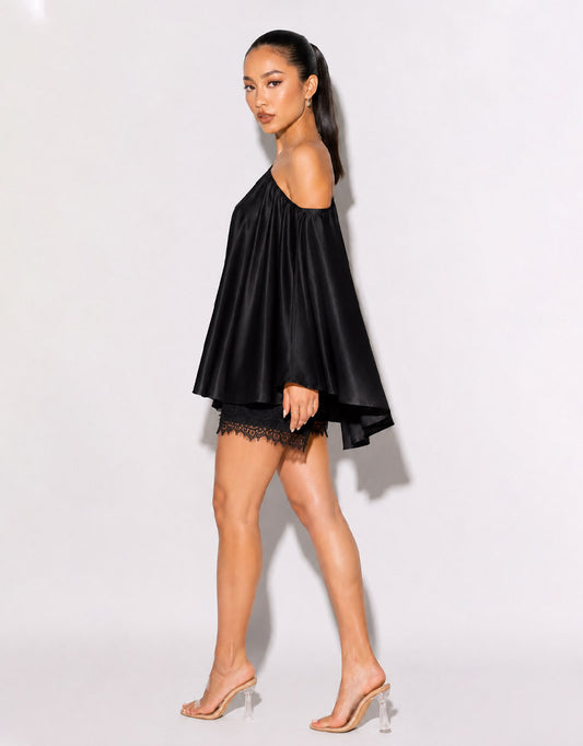 The Élan noir drape set